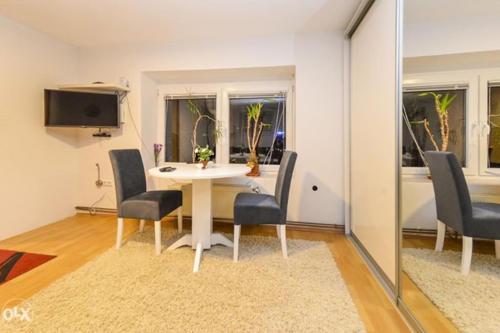 Apartment In Сараево Екстериор снимка